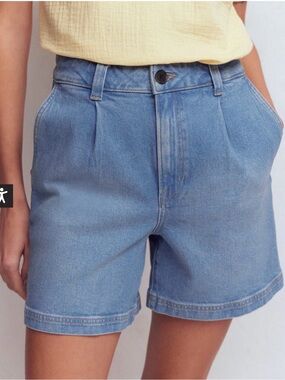 Boden Light Blue High-Waist pleated Denim Shorts